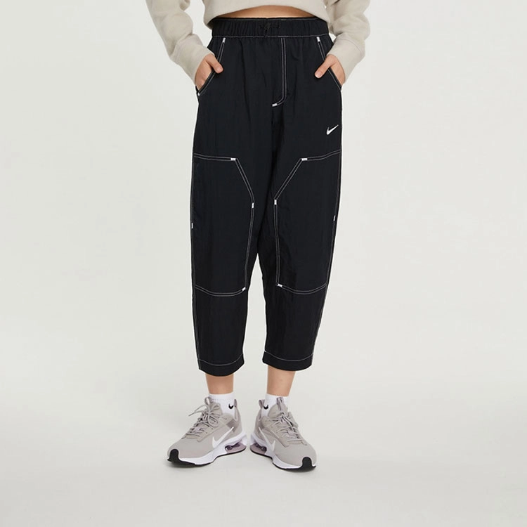 Nike SS22 Logo