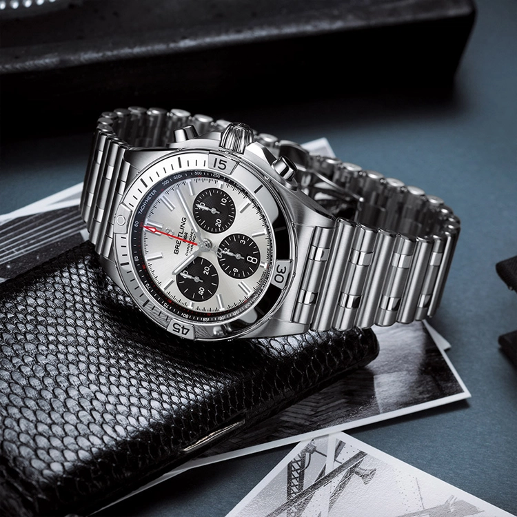 BREITLING 200 42mm AB0134101G1A1