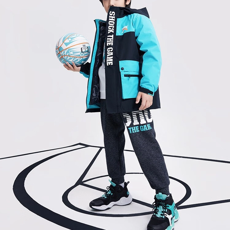 安踏 童装 拼接字母拉链连帽加厚长袖羽绒服 男童 激浪蓝