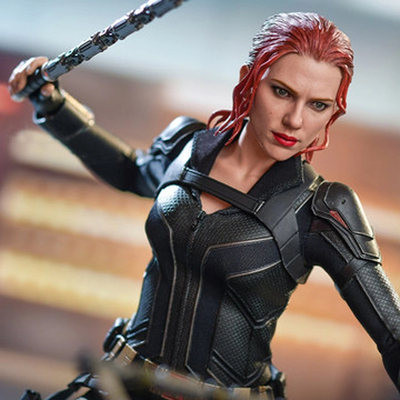 Hot Toys 16 28cm