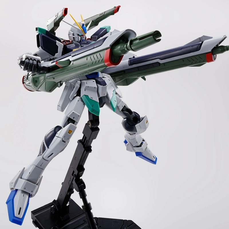 BANDAI MG 1100 PB SEED DESITINY 18cm