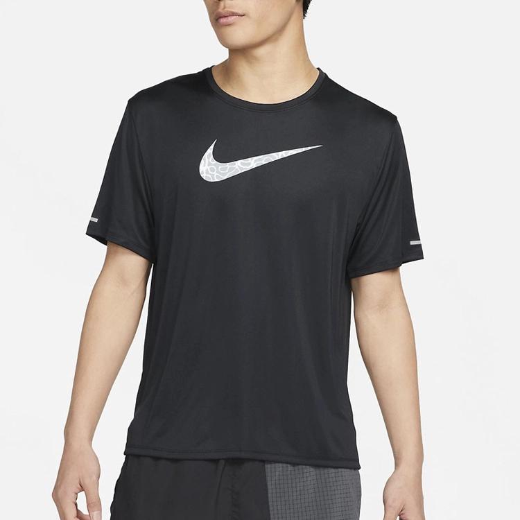 Nike Dri-FIT Wild Run Miler T