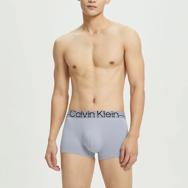 CKCalvin Klein SS22 4D 1