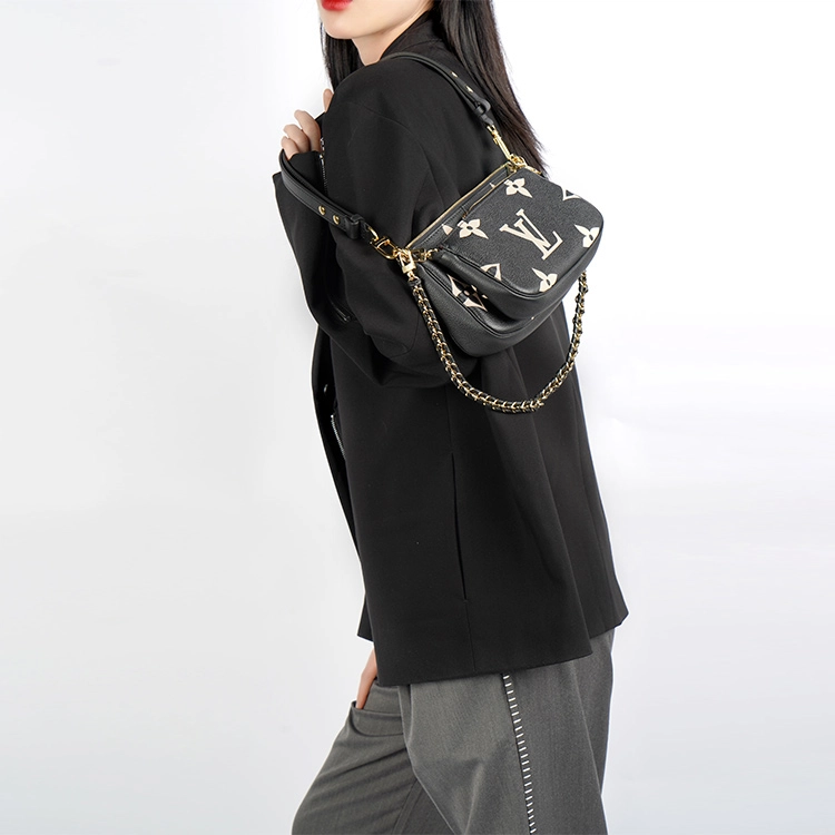 LOUIS VUITTON Multi Pochette