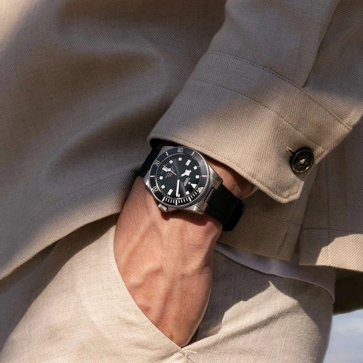 TUDOR 200 39mm M25407N-0001