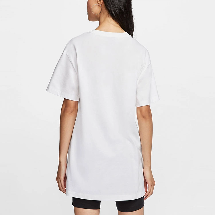 Nike Sportswear Essential Logo