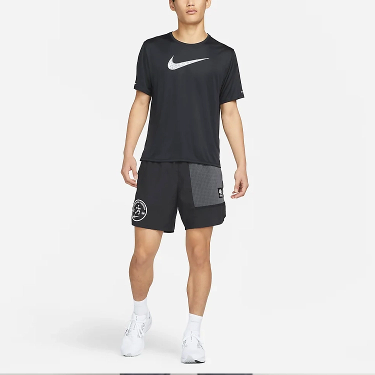 Nike Dri-FIT Wild Run Miler T