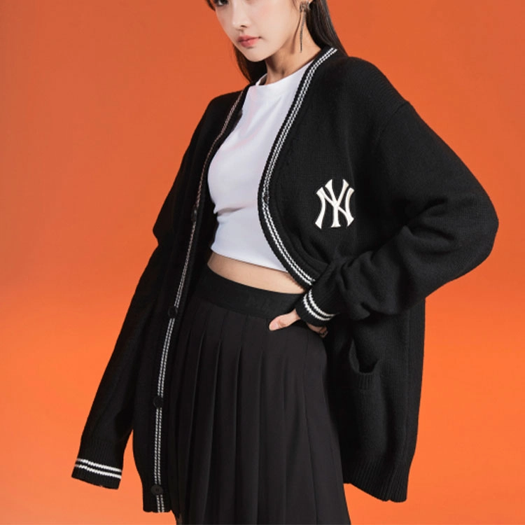 MLB FW22 LogoV