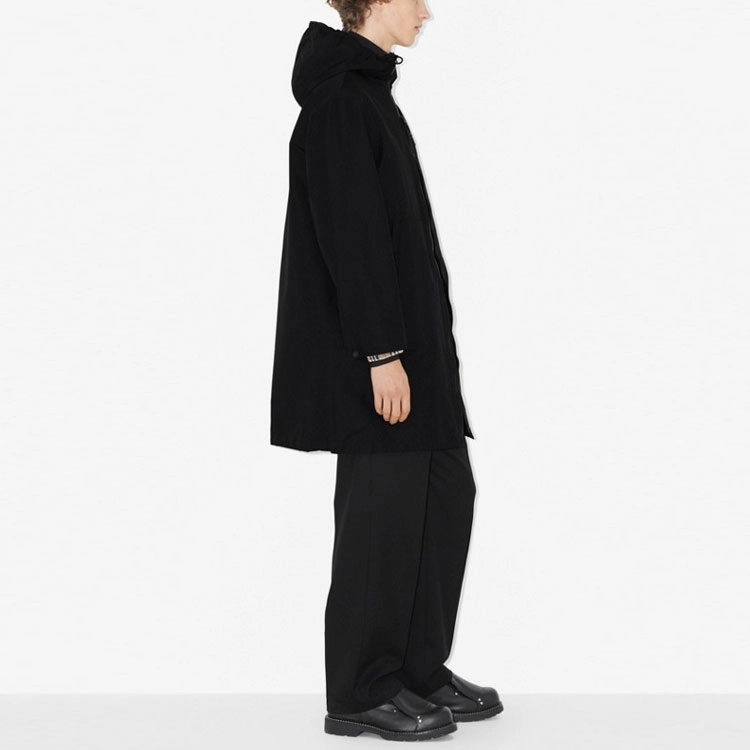 Burberry FW23 CH