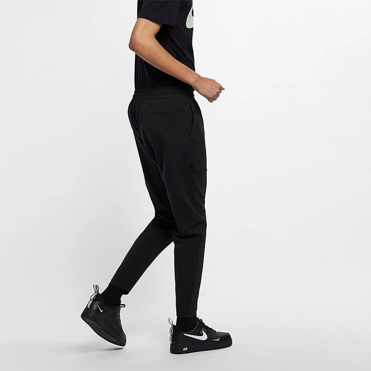 Nike SPORTSWEAR TECH PACK