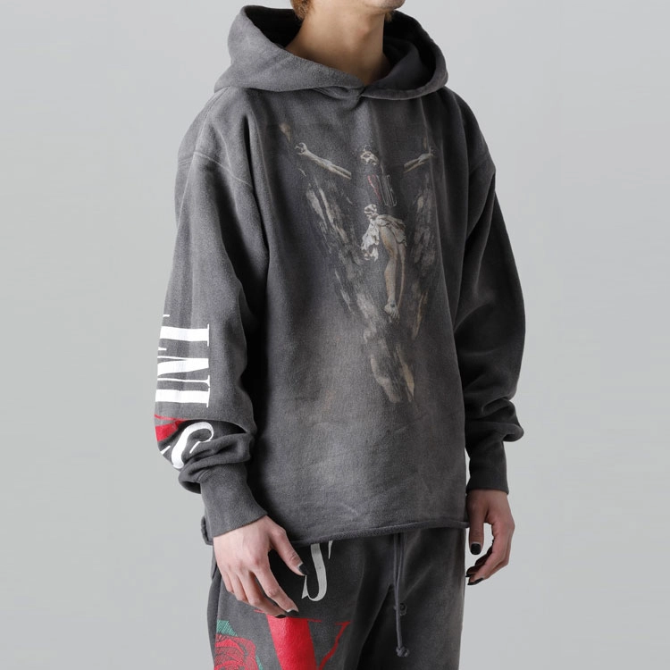 SAINT Mxxxxxx x VLONE