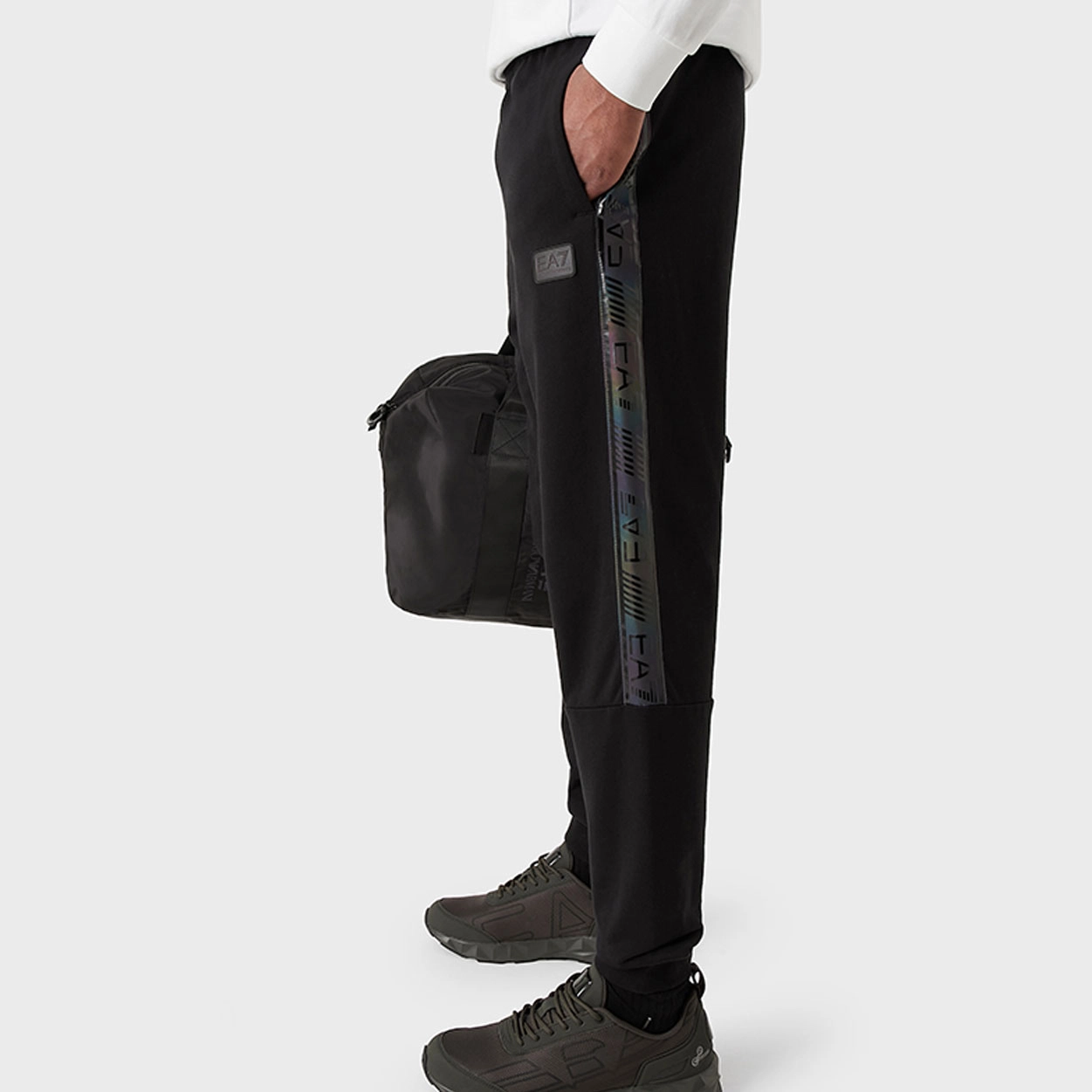 EMPORIO ARMANI FW22 Logo