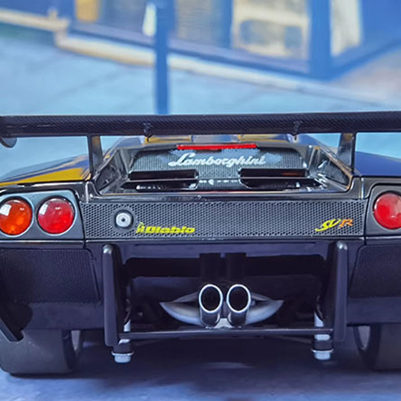 AUTOart 118 DIABLO SV-R 25cm