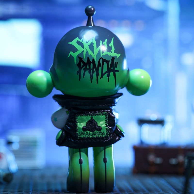 POP MART SKULLPANDA 12.5cm