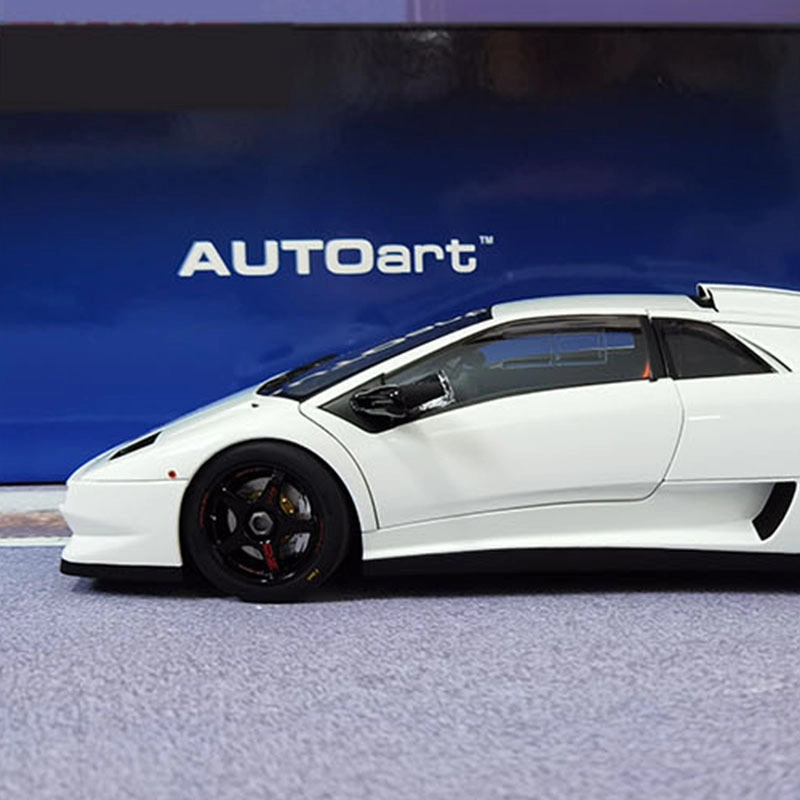 AUTOart 118 DIABLO SV-R 25cm