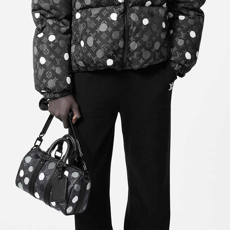 LOUIS VUITTON x Yayoi Kusama keepall 25