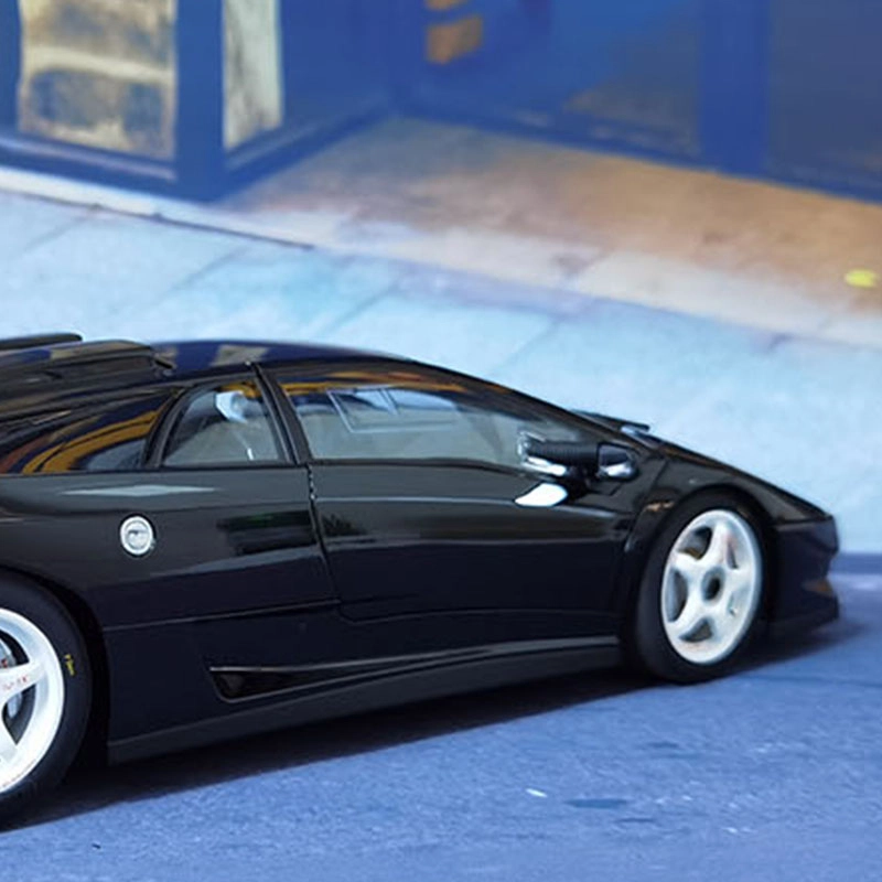 AUTOart 118 DIABLO SV-R 25cm