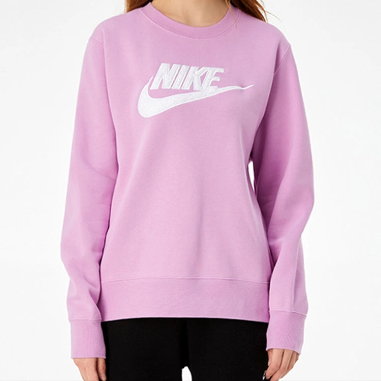 Nike Sportswear Essential logo