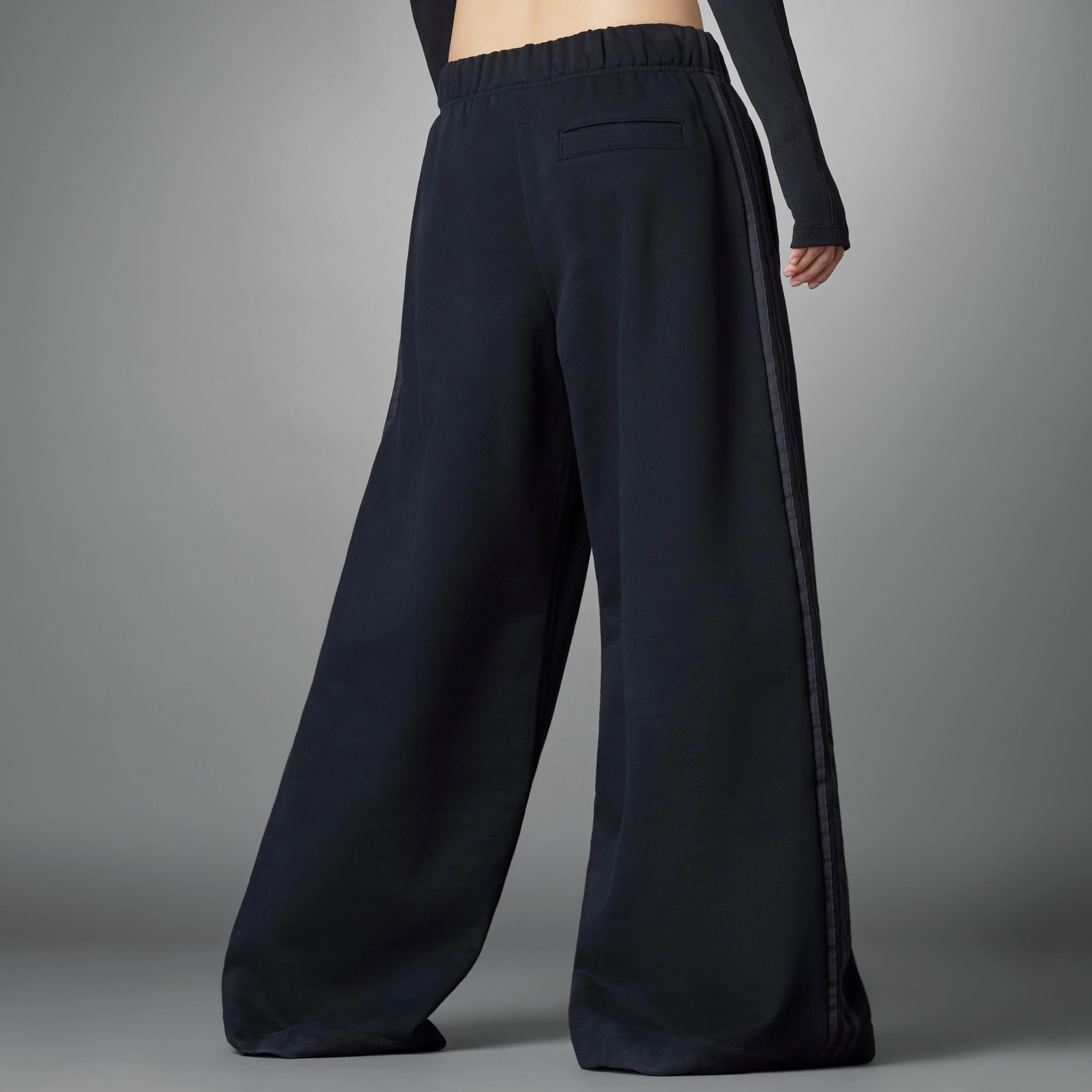 adidas originals x blue version wide leg pant