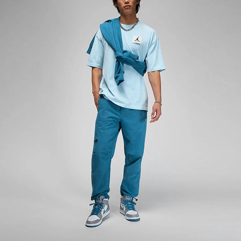 Jordan Flight Essential Logo T