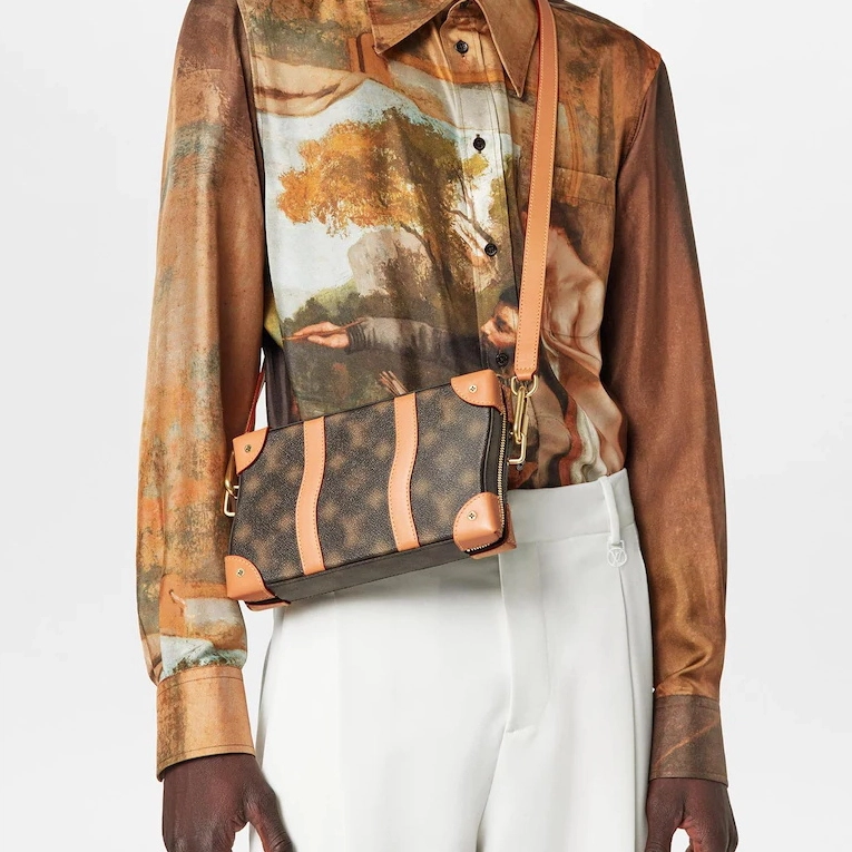 LOUIS VUITTON SOFT TRUNK WW