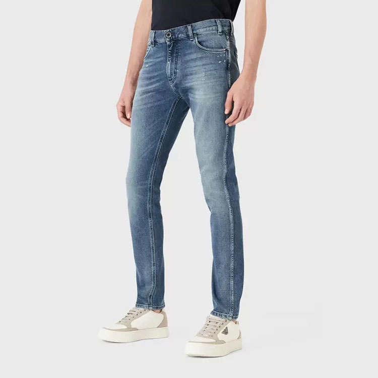 EMPORIO ARMANI FW22