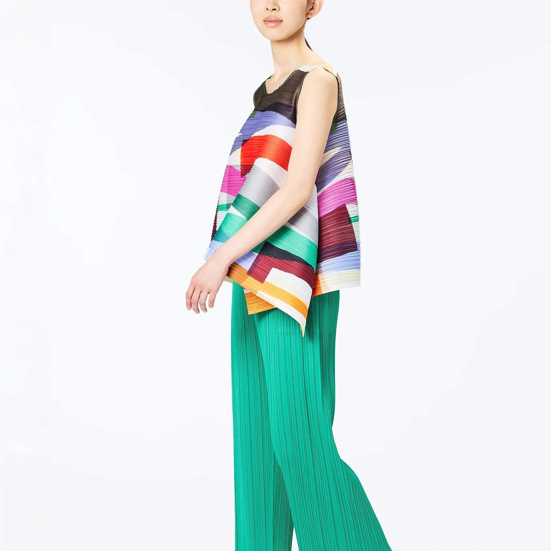PLEATS PLEASE ISSEY MIYAKE SS23 T