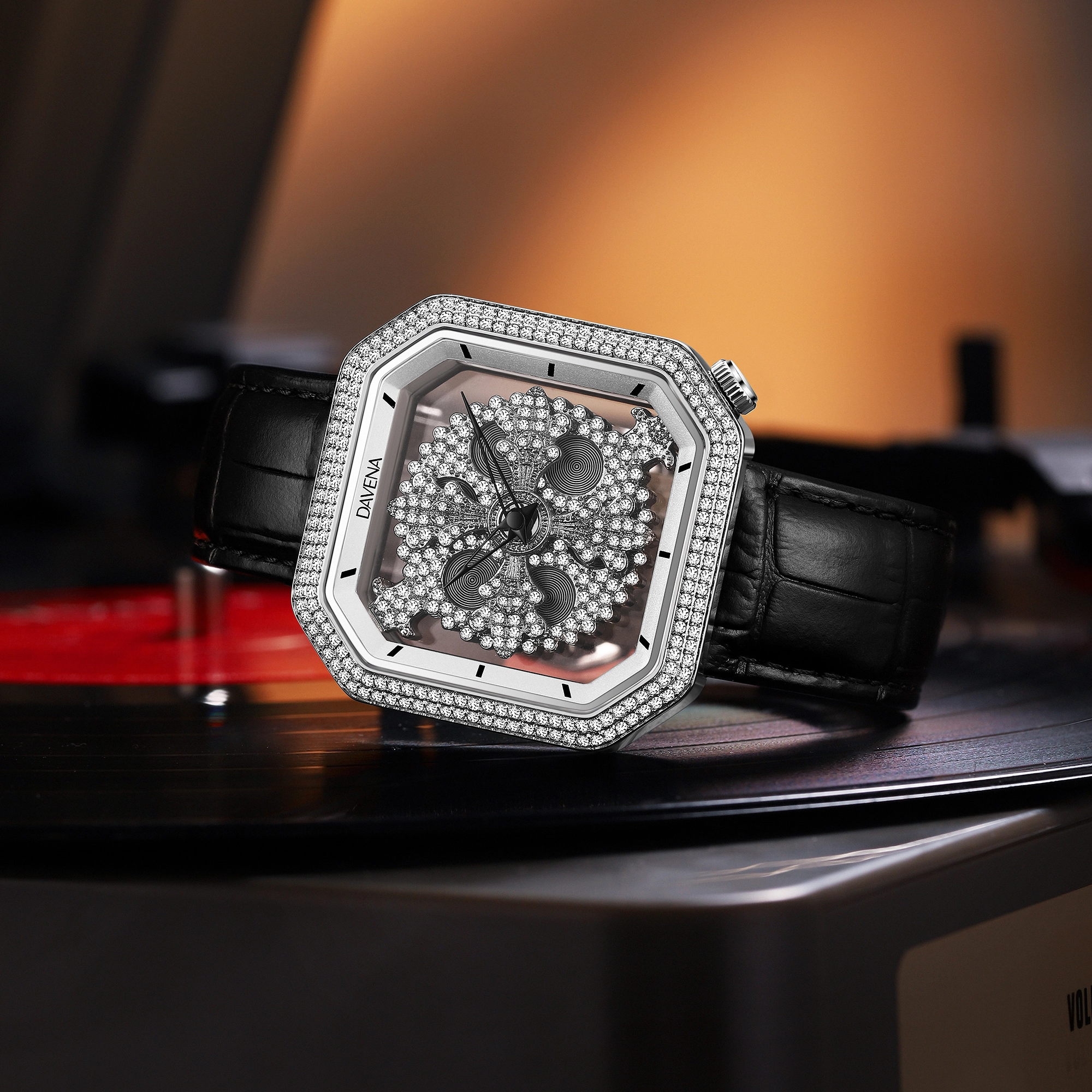 DAVENA M32036