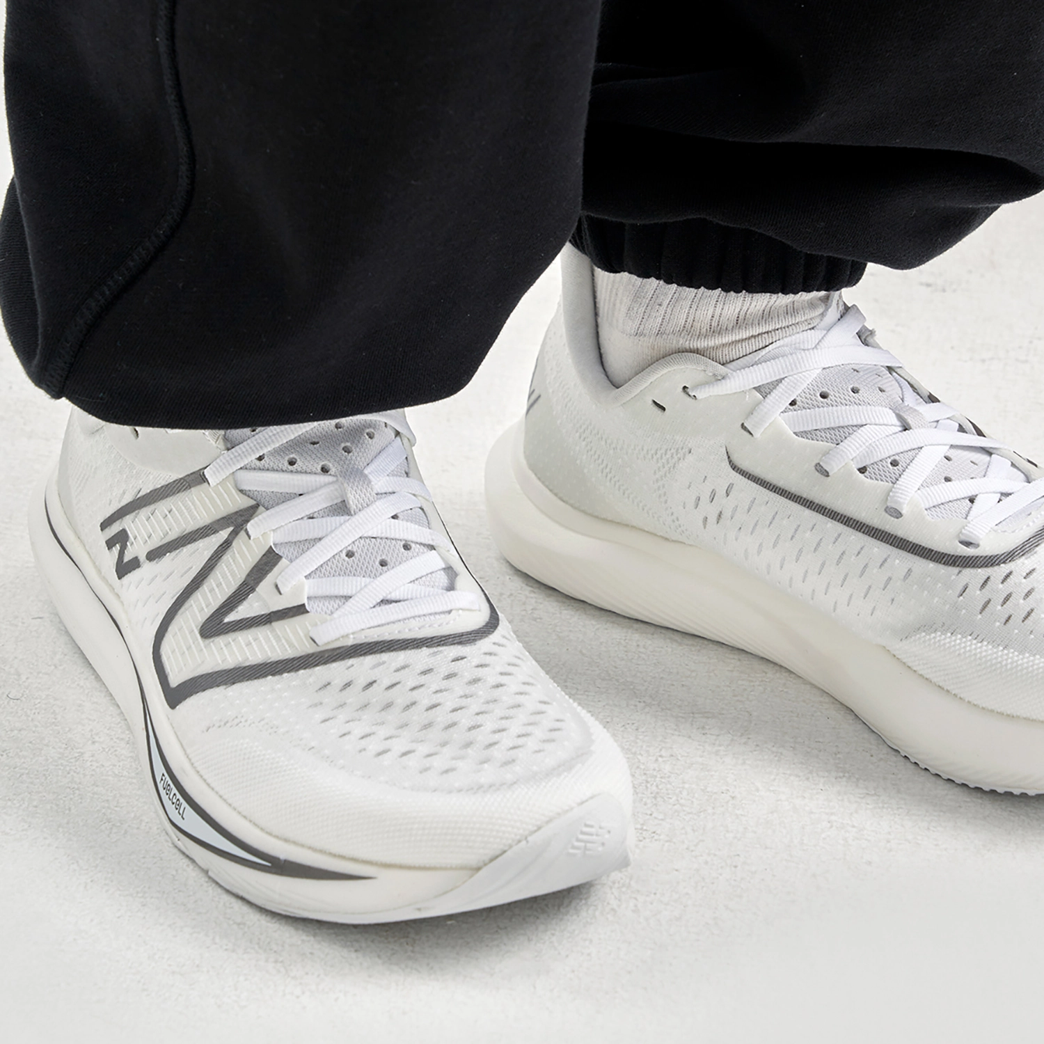 New Balance FuelCell Rebel v3
