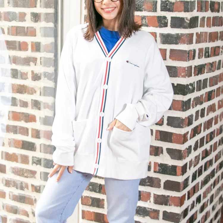 Champion V