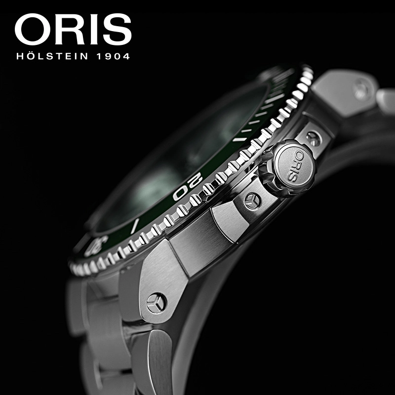Oris AQUIS 43.5mm 73377304157MB
