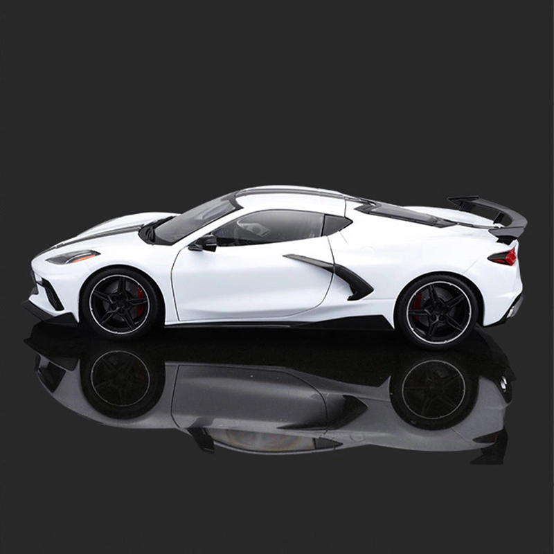 Maisto 118 CHEVROLET C8 Stingray Coupe