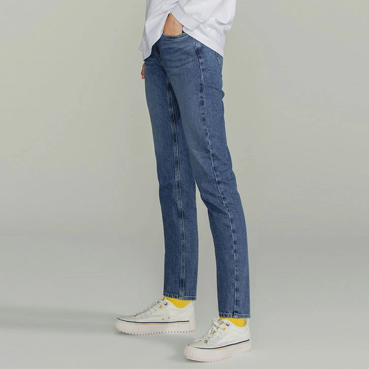 Lee FW22