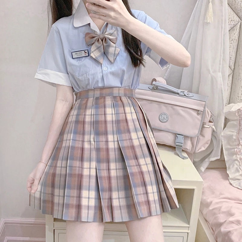 东鲸岁时记 格子制服百褶半身裙 女款