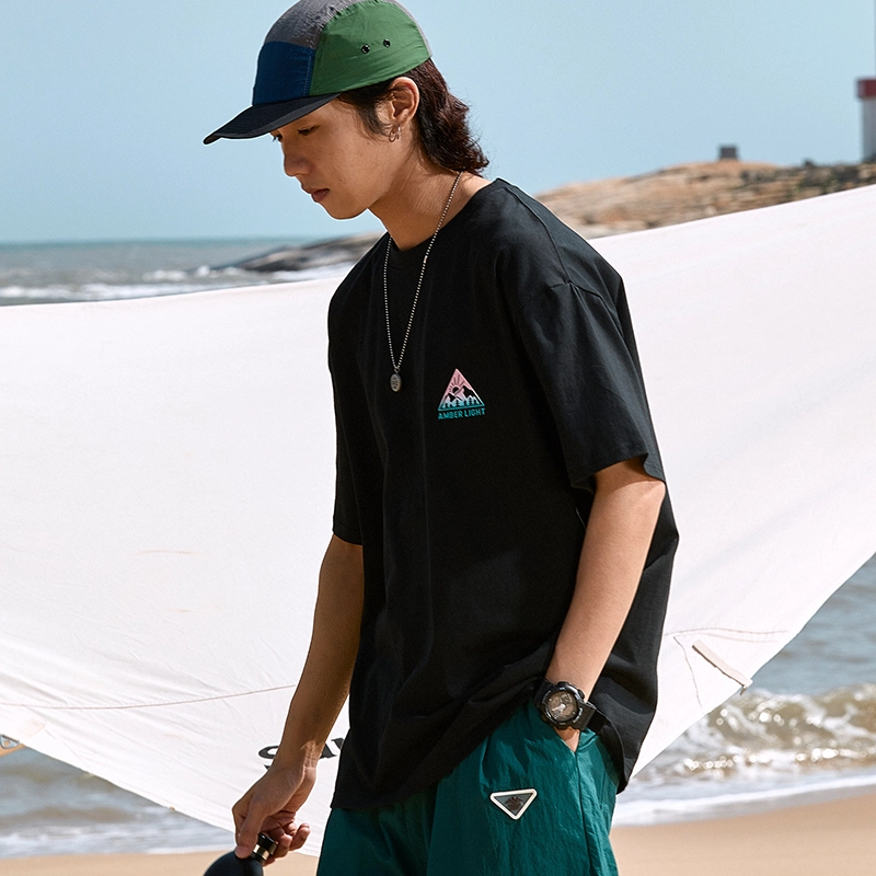AMBER LIGHT T