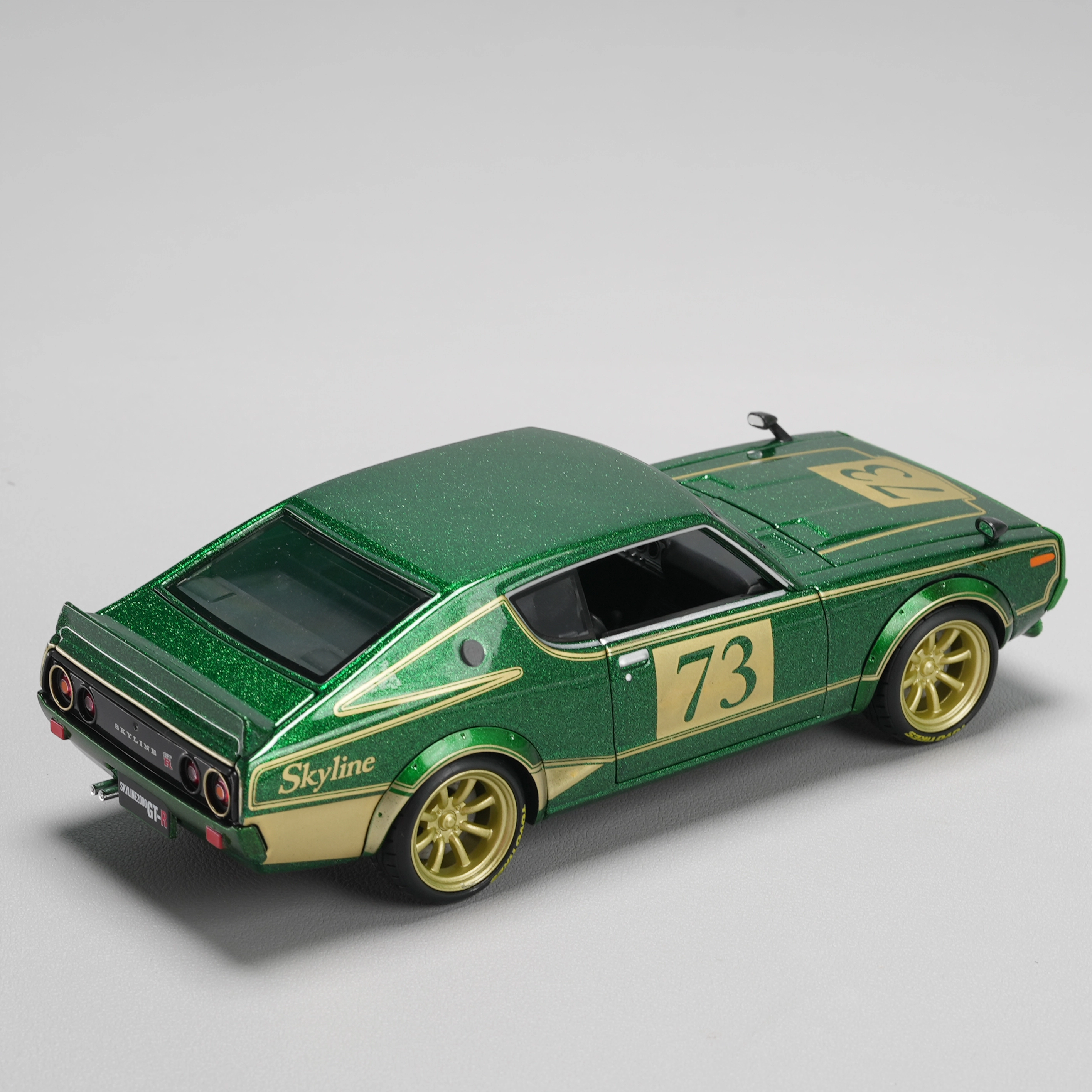 Maisto 124 1973tokyo skyline 2000gt-r
