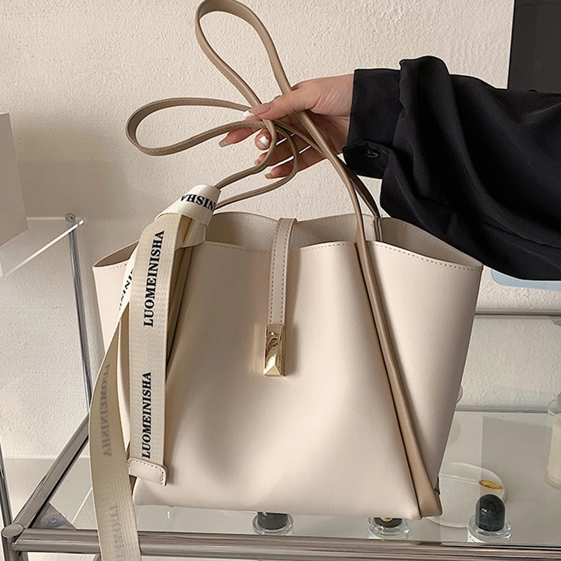 JANE KLAIN PU Tote