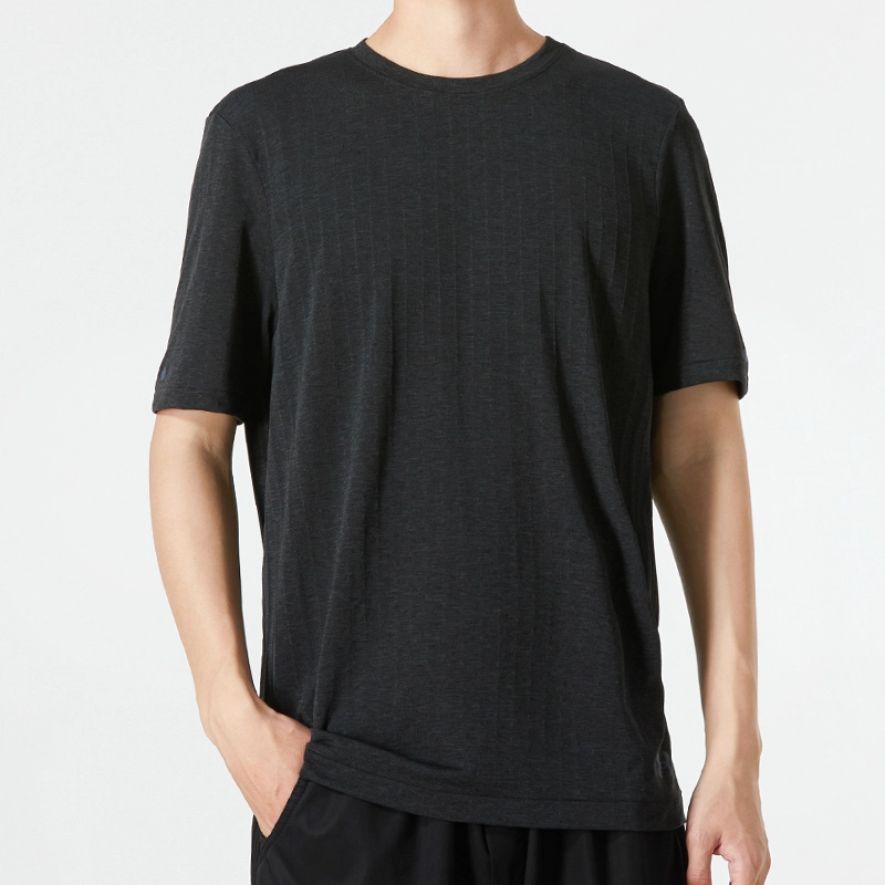 Under Armour T