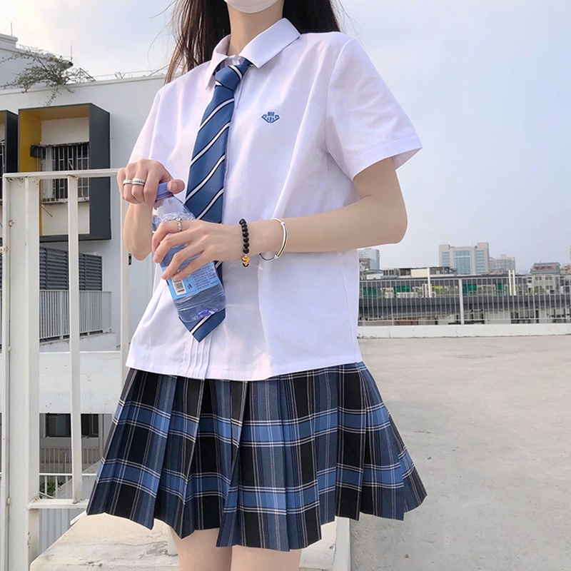 东鲸岁时记 刺绣印花收腰短袖 紫川附中衬衫 女款