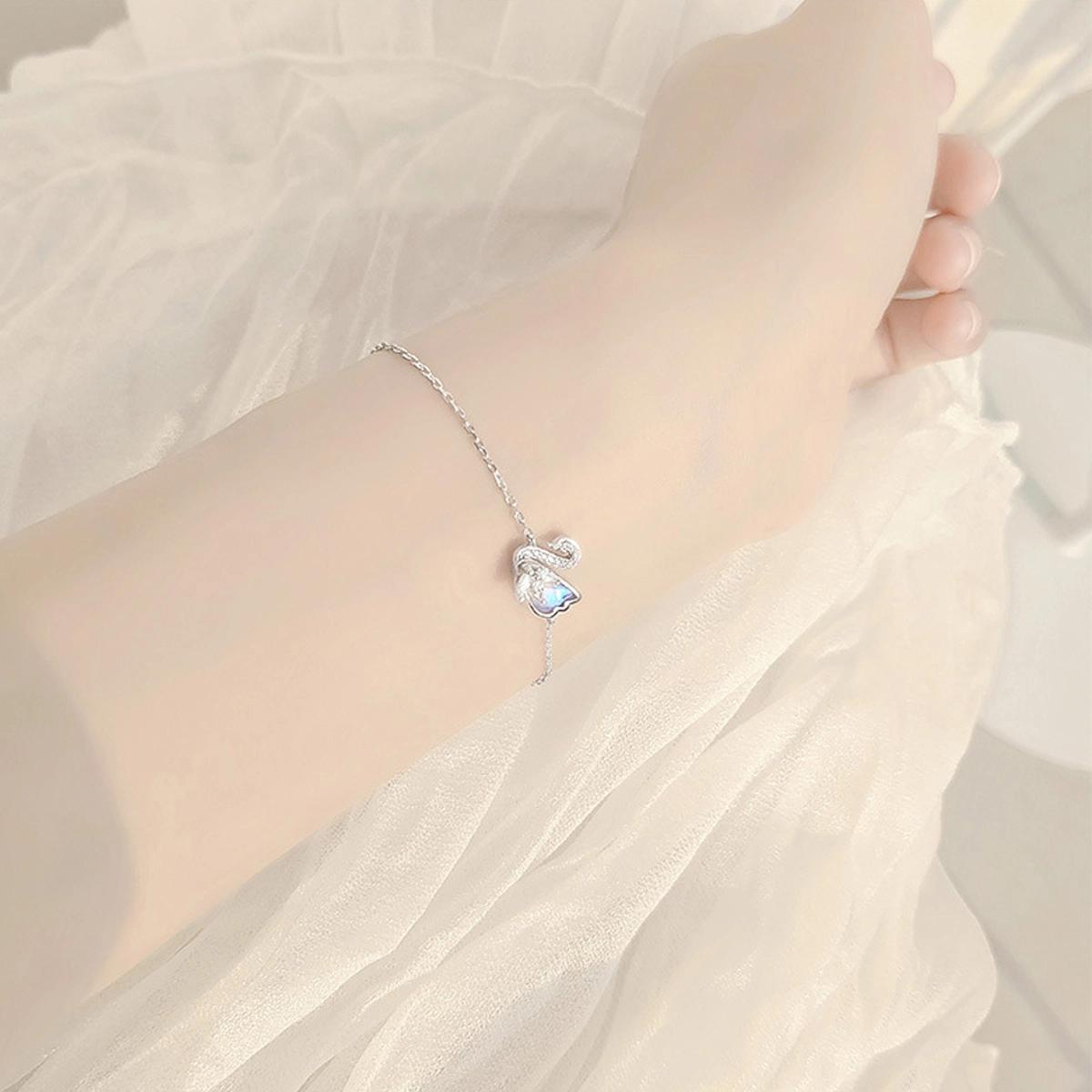 DAISY BEAUTY S925