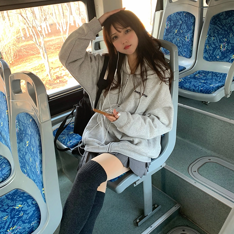 东鲸岁时记 纯色拉链宽松字母刺绣加绒开衫连帽卫衣 女款