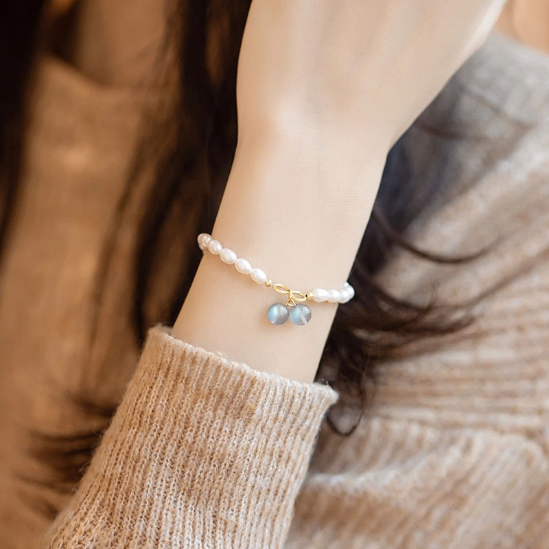 Crafts Women ins