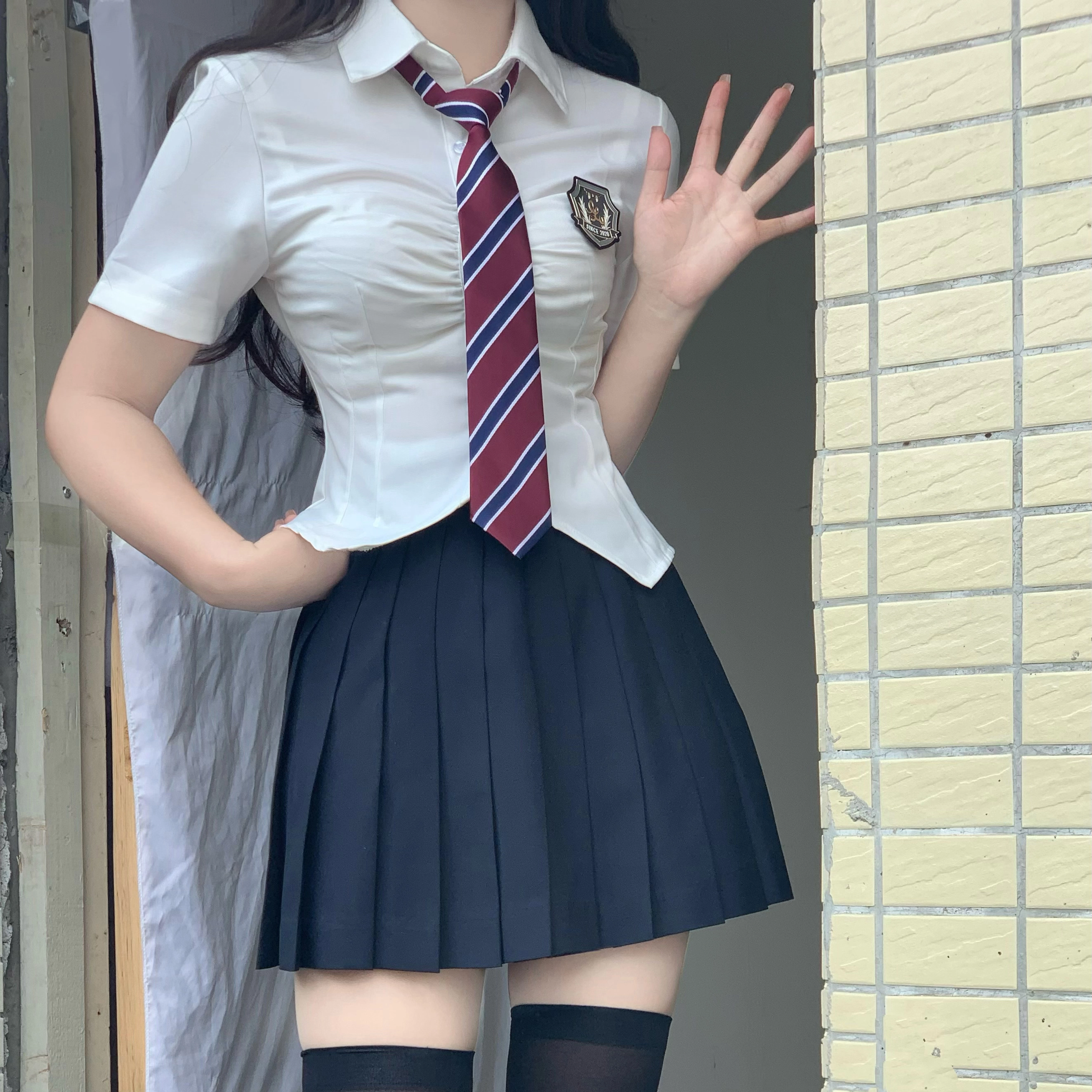 九条喵 撞色领带修身收腰衬衫制服上装 女款 白色