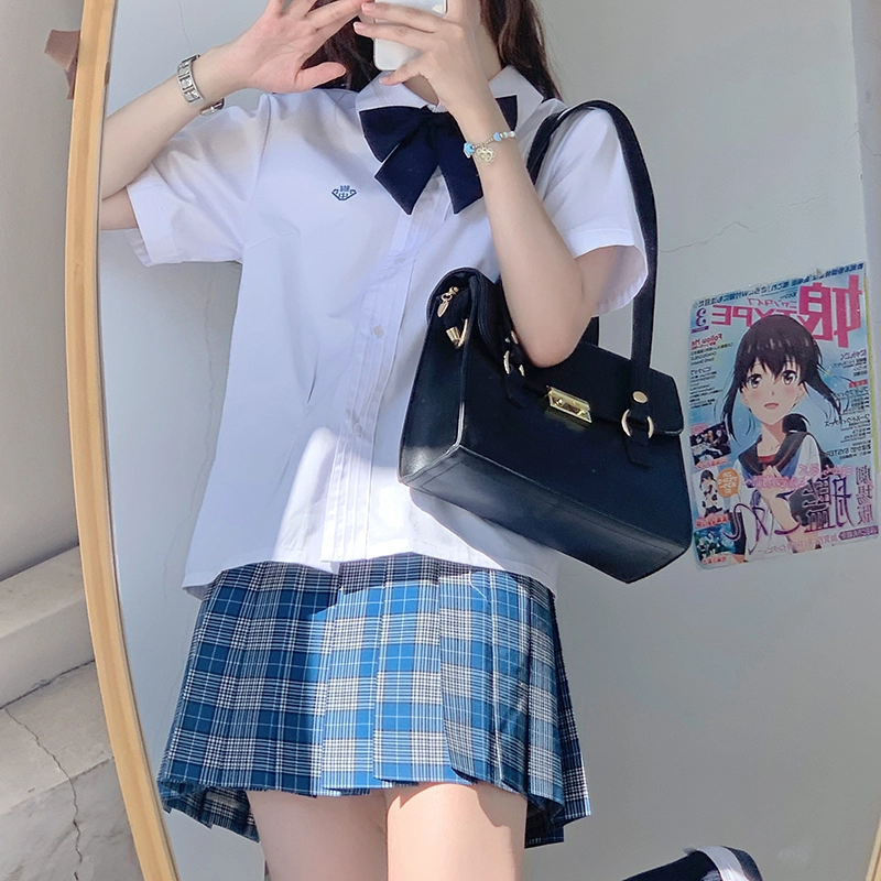 东鲸岁时记 刺绣印花收腰短袖 紫川附中衬衫 女款