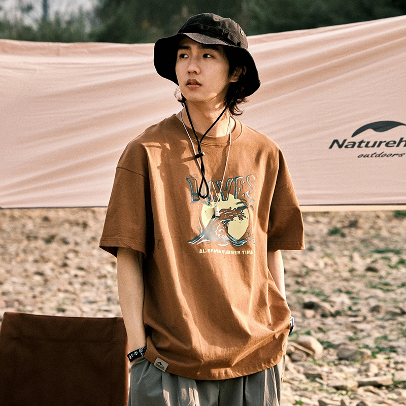 AMBER LIGHT T