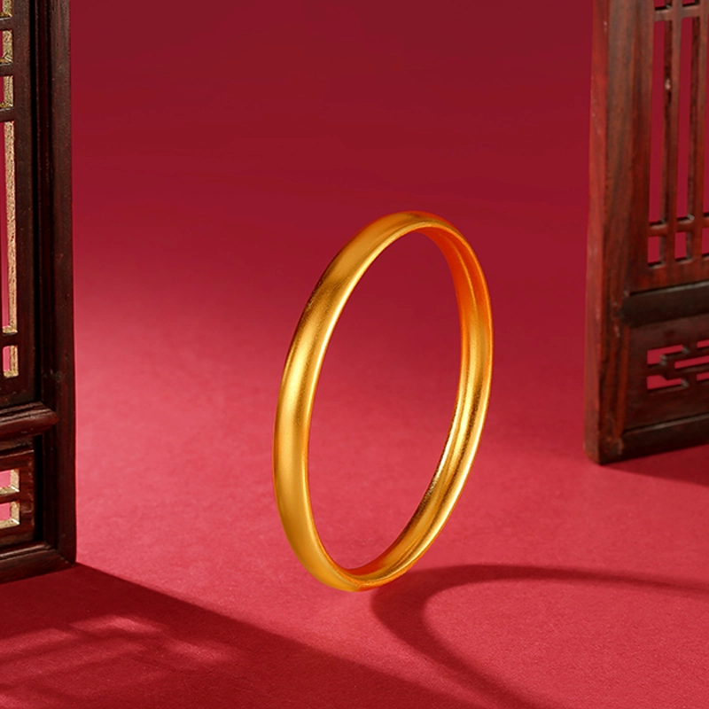 周大生 启福系列古法黄金手镯女士足金素圈镯子婚嫁金镯