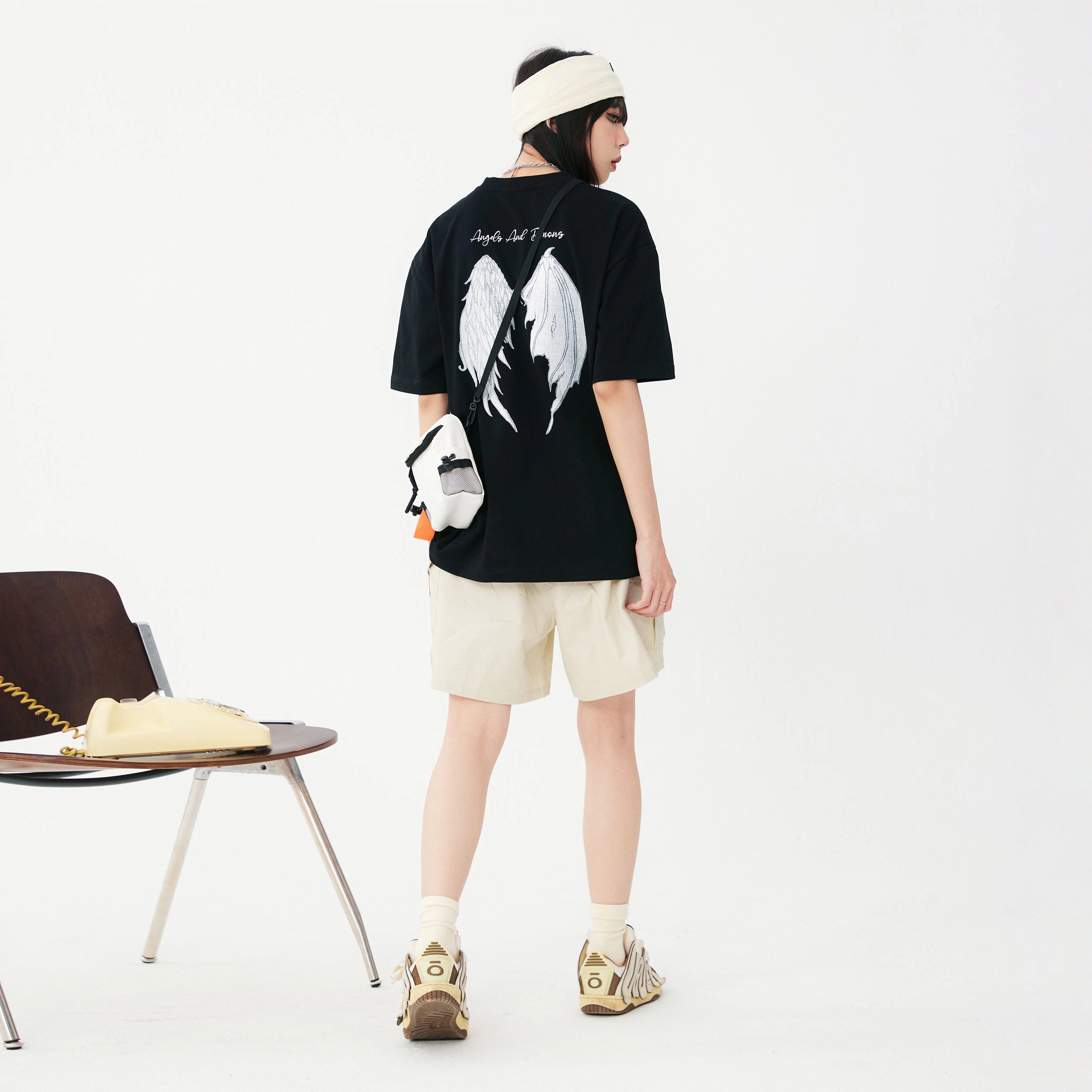 Airwalk T