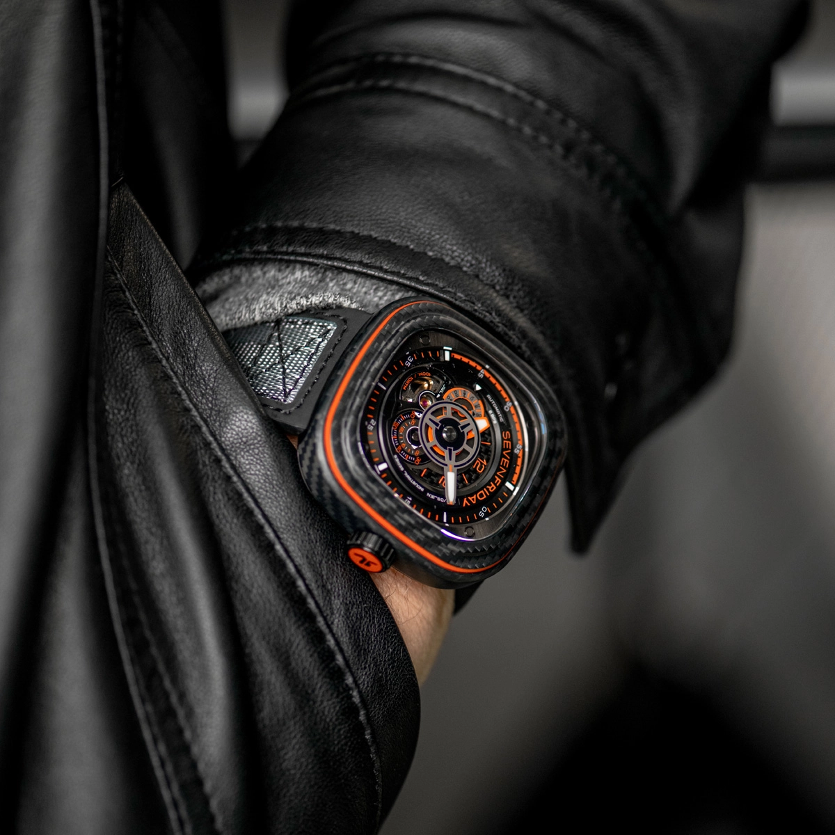 SEVENFRIDAY P 100 47.6mm P3C09