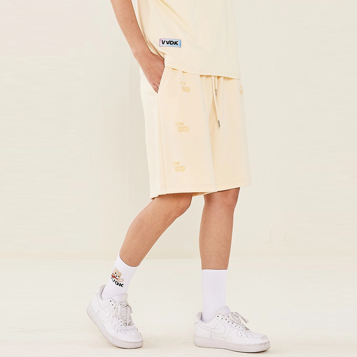 ICONS Lab x VV.OK