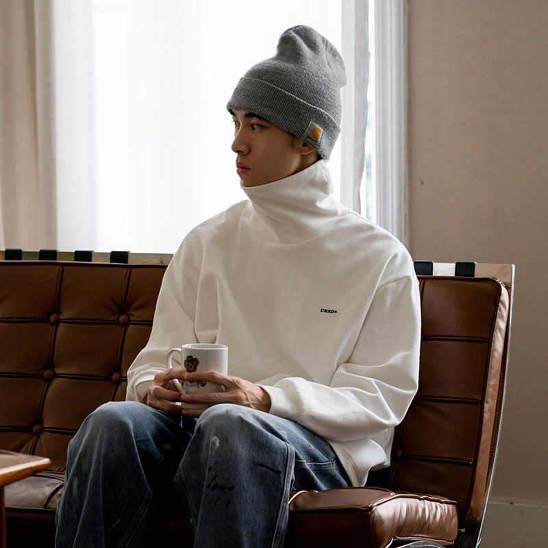 URBAN STANDARD FW22 T